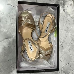 Nina Gold dress shoes